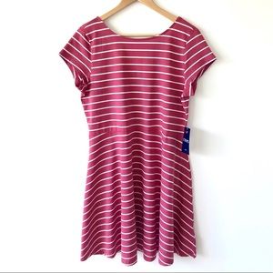 CHAPS Women’s short sleeve striped dress s…